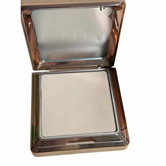 Natasha Denona HY-GLAM Powder Foundation Blurring Refillable Compact RN1 - Picture 7 of 16